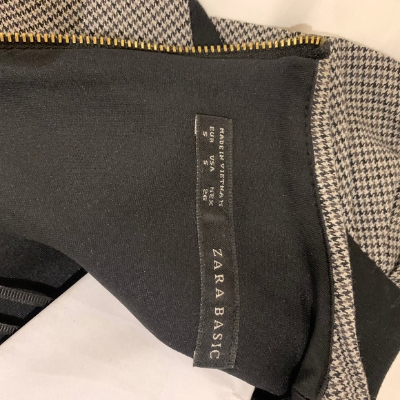 Zara dress - Picture 1 of 3